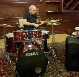 &laquo;Север-Юг&raquo;, военная база и немного рок-н-ролла 