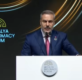 Хакан Фидан: Дипломатия должна быть единственным путем решения всех глобальных проблем