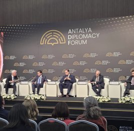 Хикмет Гаджиев: Азербайджан всецело привержен мирной повестке в регионе