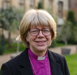 Духовный глава Церкви Англии поддержала Папу Римского в споре с Трампом