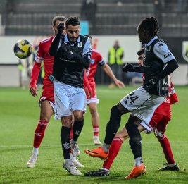 Премьер-лига Азербайджана: &laquo;Зиря&raquo; сыграл вничью с &laquo;Нефтчи&raquo;