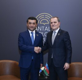 Баку и Ташкент удовлетворены динамичным развитием связей