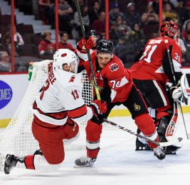 Матч открытия нового розыгрыша Кубка Стэнли начался с драки