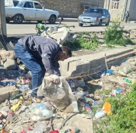 Мусор у школы