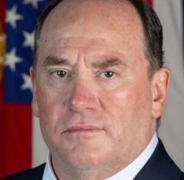 Министр ВМС США подал в отставку
