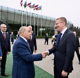 
Завершился визит Президента Латвии в Азербайджан