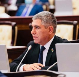 Байрамов: Регионы получают почти половину инвестиций в основной капитал