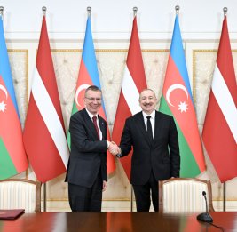 Баку и Рига вне привычных альянсов