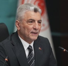 Министр торговли Турции - о росте значимости Среднего коридора