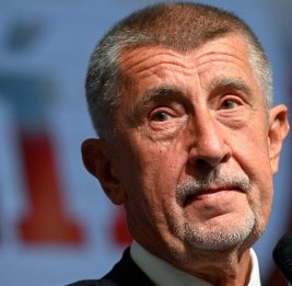 Бабиш посетит Азербайджан