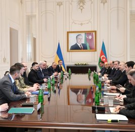 В Габале состоялась встреча Президента Ильхама Алиева с Президентом Украины в расширенном составе