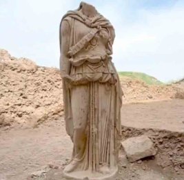 В Турции обнаружили двухметровую статую Афины: чем она уникальна