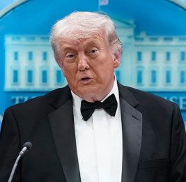 
Трамп: У стрелявшего на приеме в Вашингтоне с собой было несколько единиц оружия