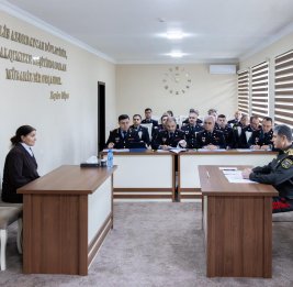 Вилаят Эйвазов провел в Гёйчае очередной строевой смотр