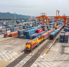 Время доставки грузов из Сианя в Баку сократилось до 15 дней