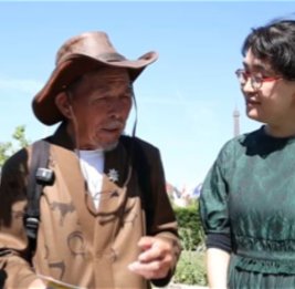 76-летний казахстанец пешком дошел до Парижа