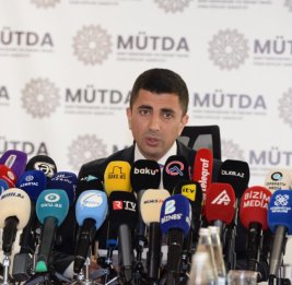 
С этого года аттестаты за IX и XI классы будут выдаваться в электронном виде