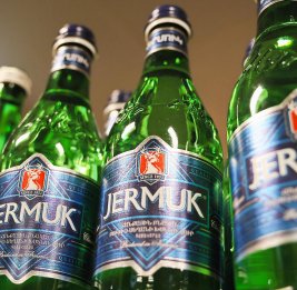 В Иреване еще не получили письмо о запрете в России армянской минералки