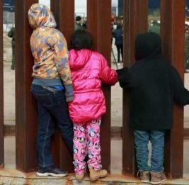 В США хотят ускорить депортацию находящихся под стражей детей-мигрантов