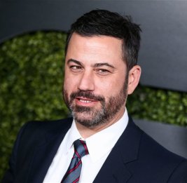 Дональд и Мелания Трамп потребовали уволить Джимми Киммела за &laquo;вдовушку на сносях&raquo;