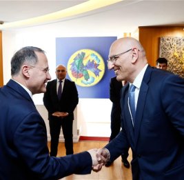 Эльчин Амирбеков и замглавы МИД Италии обсудили укрепление партнёрства и предстоящий визит Джорджи Мелони в Баку