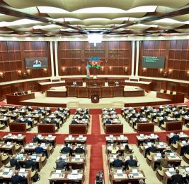 
Азербайджан приостанавливает сотрудничество с Европарламентом