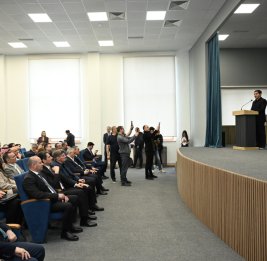 
Представители дипломатического корпуса в Карабахском университете