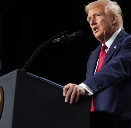 Трамп: США хотят &laquo;практически немедленно&raquo; взять Кубу под контроль