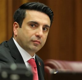 Ален Симонян: Происходит попытка политической операции с целью захвата власти