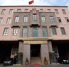 
Турция обвинила Грецию в невыполнении своих обязательств в международных водах