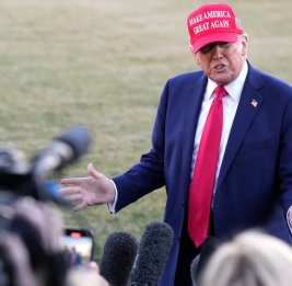
Трамп назвал возможным возобновление ударов по Ирану

