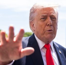 Трамп не собирается вновь переносить дату визита в Китай