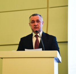 
В Азербайджане внедряется система электронного рецепта и отслеживания лекарств - Теймур Мусаев