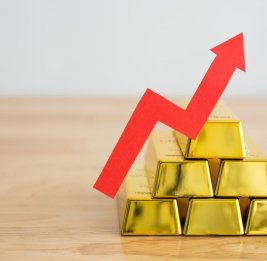 
Золото подорожало на мировом рынке на 20 долларов