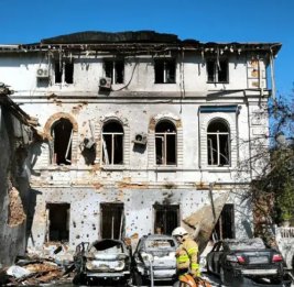 Удар дроном по центру Чернигова: трое пострадавших