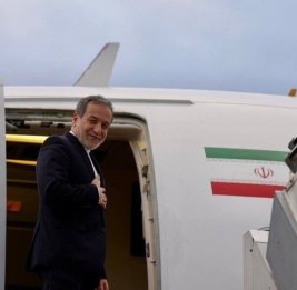 
Аббас Арагчи отправился с визитом в Китай