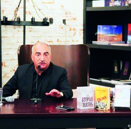 &laquo;Бакинский рабочий&raquo; принимает поздравления