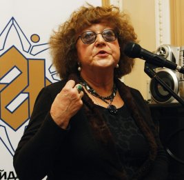 &laquo;Бакинский рабочий&raquo; принимает поздравления