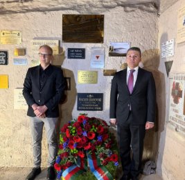 
В Бухенвальдском концлагере состоялось открытие мемориальной доски азербайджанских пленных