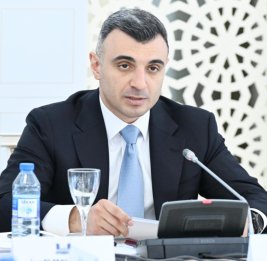 Талех Кязымов: ЦБА не намерен регулировать банковские тарифы

