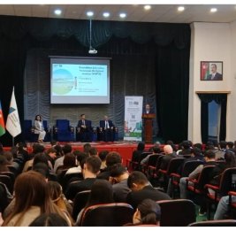 
В Мингячевире в рамках Фестиваля WUF13 прошла информационная сессия