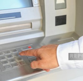В Азербайджане выбор банка для получения зарплаты станет доступен через 3-4 месяца
