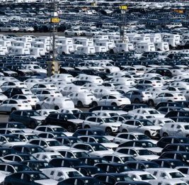 
FT: Европейские автопроизводители потеряли &euro;8 млрд из-за пошлин США