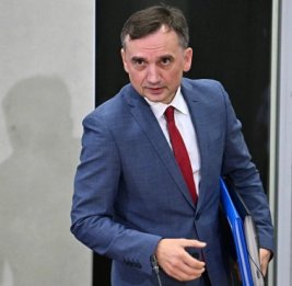 
Экс-министр Польши бежал в США