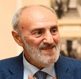 
Врач: В состоянии здоровья Акифа Исламзаде наблюдается положительная динамика