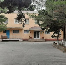 
В сумгайытском детсаду обнаружены предметы, похожие на снаряды