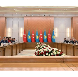 
Токаев призвал турецкие компании участвовать в проектах, реализуемых в портах Курык и Актау