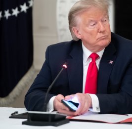 
Цифровой локдаун делегации Трампа в Китае