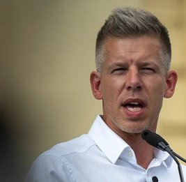 
Мадьяр заявит в полицию на партию Орбана