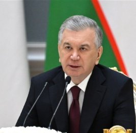 Шавкат Мирзиёев поблагодарил Ильхама Алиева за безупречную организацию WUF13